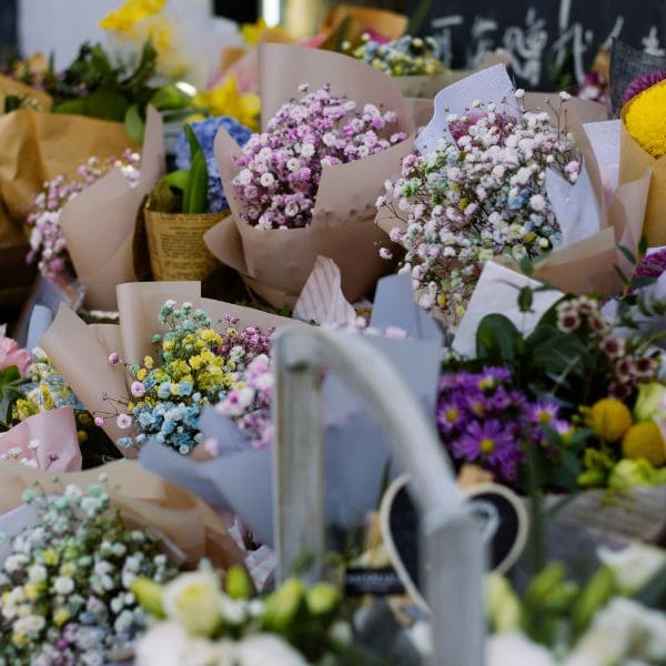 Flowery Flower Arrangement Process